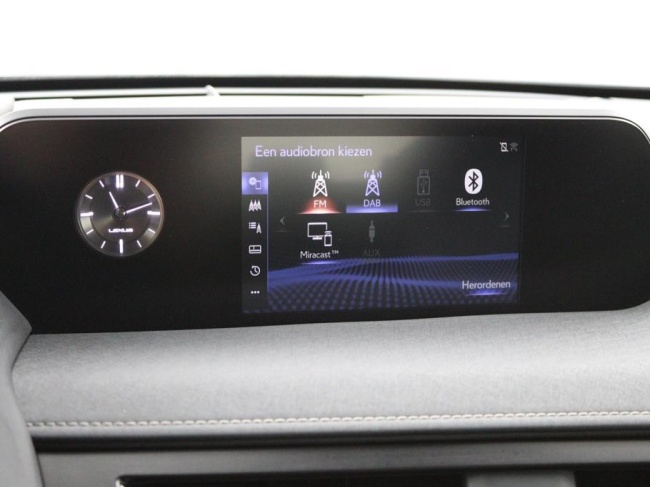 Lexus UX - 300e Business 54 kWh