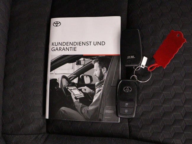 Toyota Yaris - 1.5 Hybrid Executive Limited