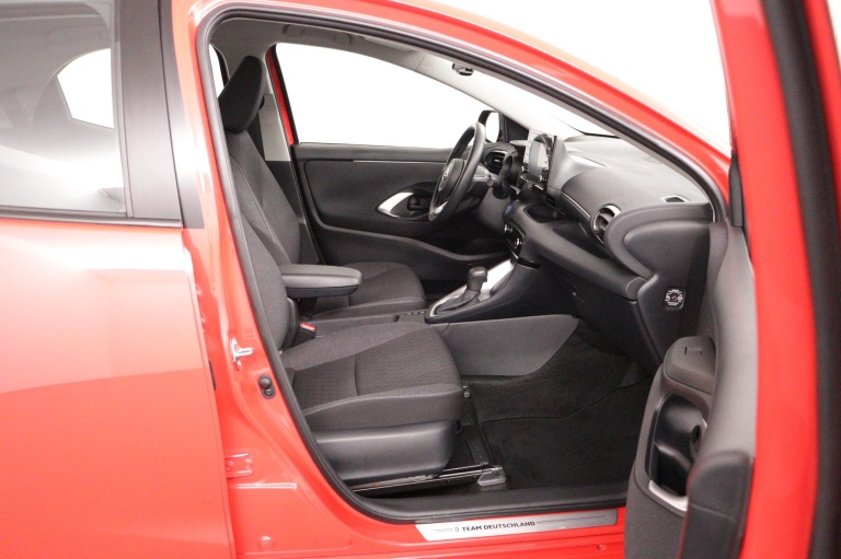 Toyota Yaris - 1.5 Hybrid Executive Limited 22