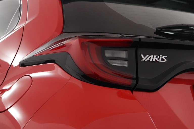 Toyota Yaris - 1.5 Hybrid Executive Limited 35