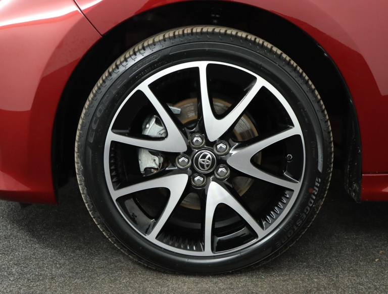 Toyota Yaris - 1.5 Hybrid Executive 37