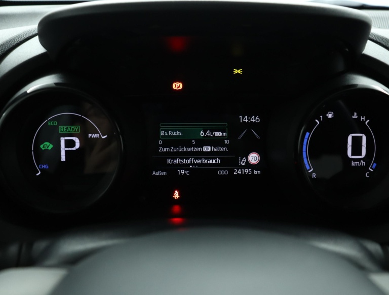 Toyota Yaris - 1.5 Hybrid Executive 44