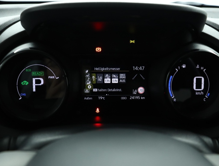 Toyota Yaris - 1.5 Hybrid Executive 49