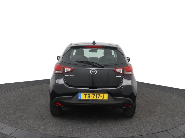 Mazda 2 - 1.5 Skyactiv-G Dynamic+ 8