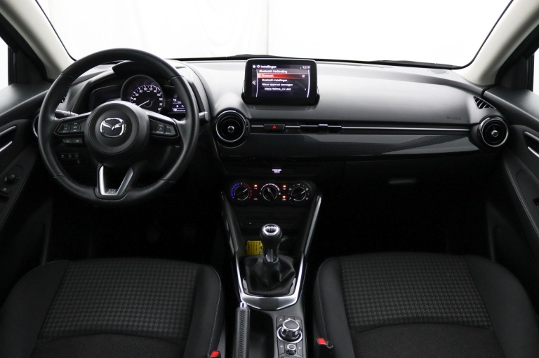 Mazda 2 - 1.5 Skyactiv-G Dynamic+ 9