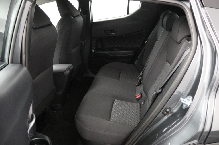 Toyota C-HR - 1.8 Hybrid Dynamic 18