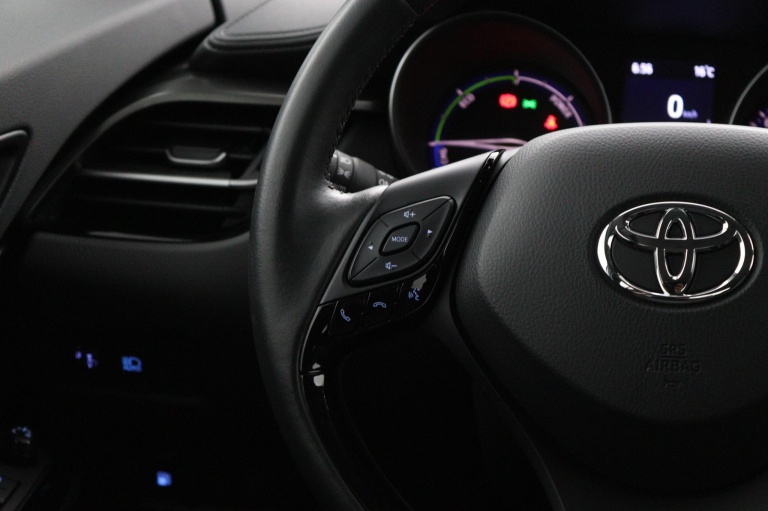 Toyota C-HR - 1.8 Hybrid Dynamic 19