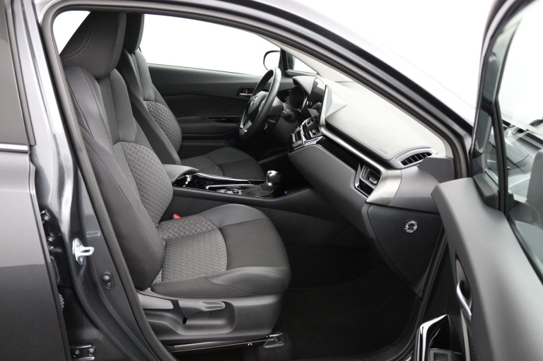 Toyota C-HR - 1.8 Hybrid Dynamic 22