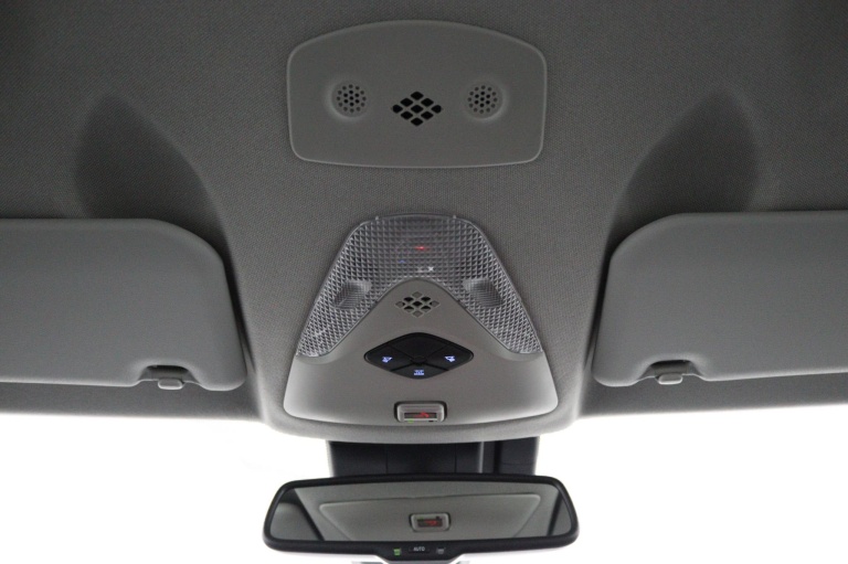 Toyota C-HR - 1.8 Hybrid Dynamic 32