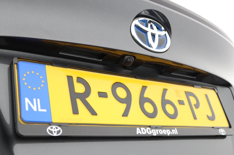 Toyota C-HR - 1.8 Hybrid Dynamic 37