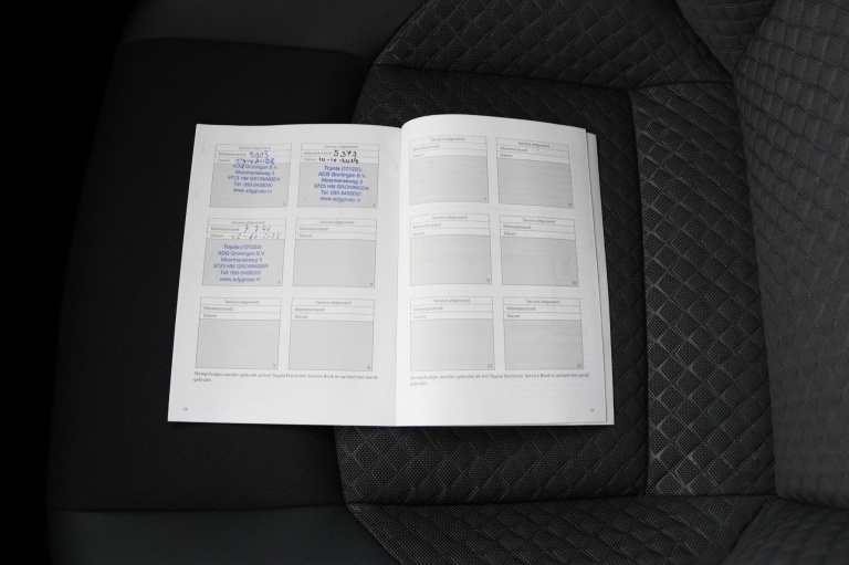 Toyota C-HR - 1.8 Hybrid Dynamic 46