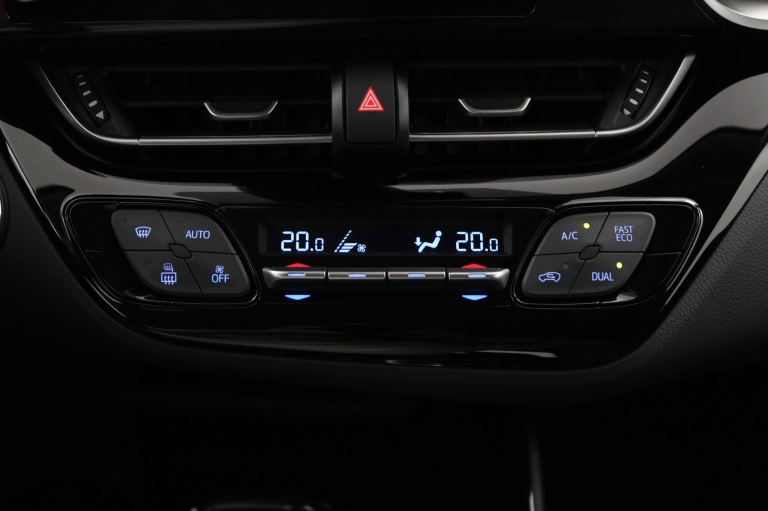 Toyota C-HR - 1.8 Hybrid Dynamic 7