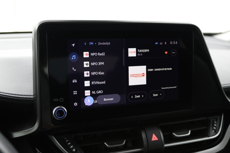 Toyota C-HR - 1.8 Hybrid Dynamic 8