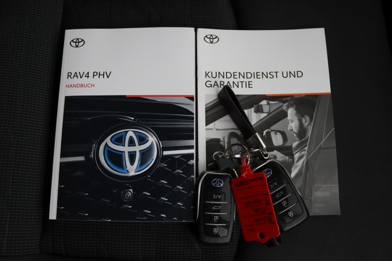 Toyota RAV4 - 2.5 Plug-in Hybrid AWD Dynamic 11