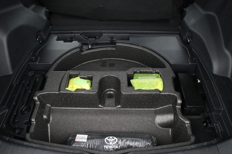 Toyota RAV4 - 2.5 Plug-in Hybrid AWD Dynamic 34