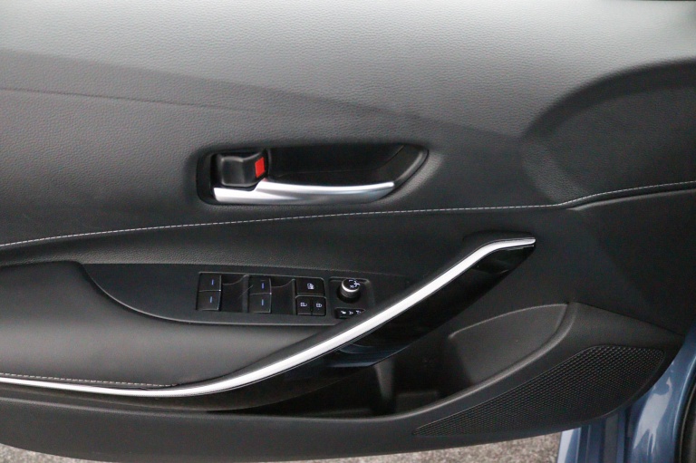 Toyota Corolla Touring Sports - 1.8 Hybrid Dynamic 33