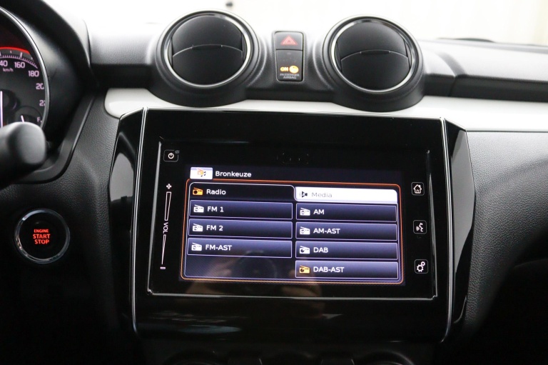 Suzuki Swift - 1.2 Stijl Smart Hybrid 16