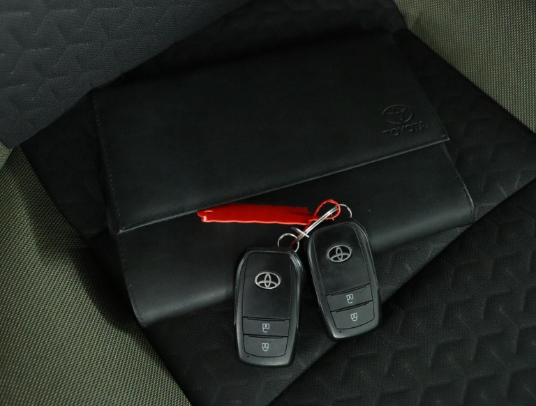 Toyota Yaris Cross - 1.5 Hybrid Explore 11