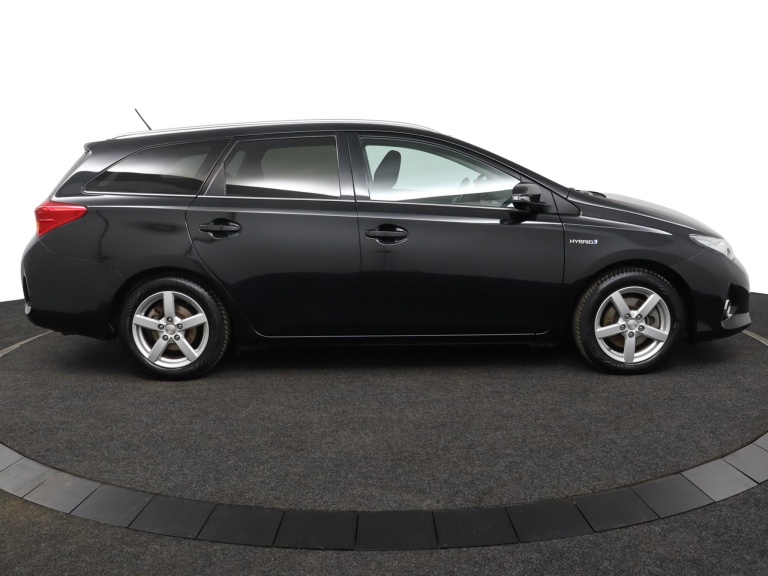 Toyota Auris Touring Sports - 1.8 Hybrid Lease 13