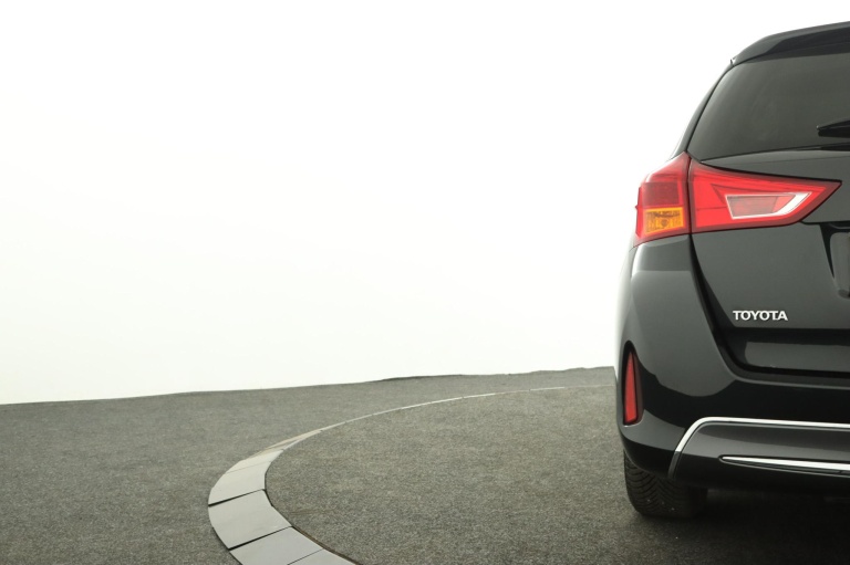 Toyota Auris Touring Sports - 1.8 Hybrid Lease 42