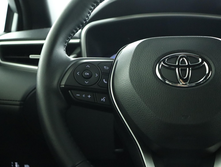 Toyota Corolla Cross - Hybrid 140 Style 19