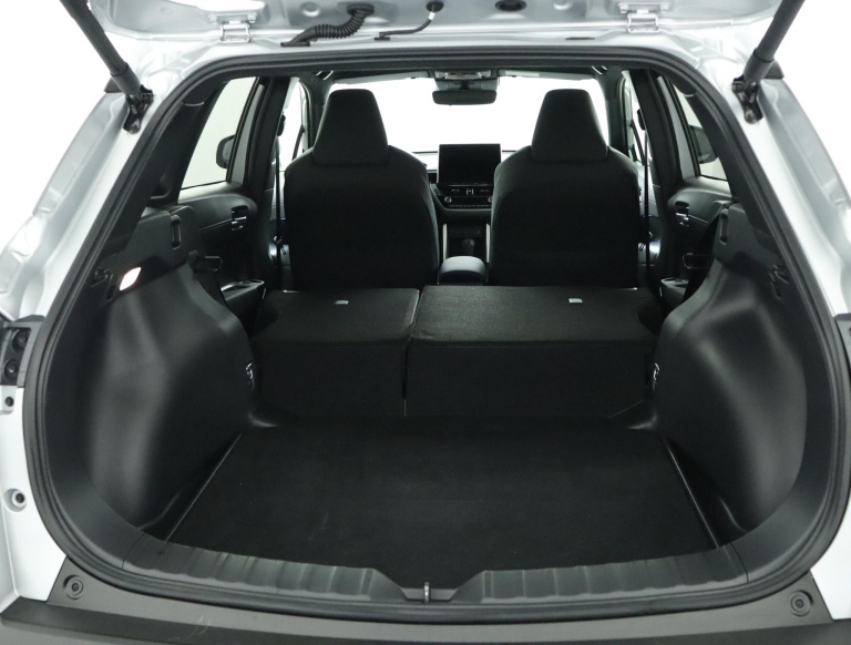 Toyota Corolla Cross - Hybrid 140 Style 26
