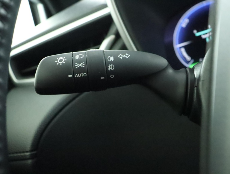 Toyota Corolla Cross - Hybrid 140 Style 31