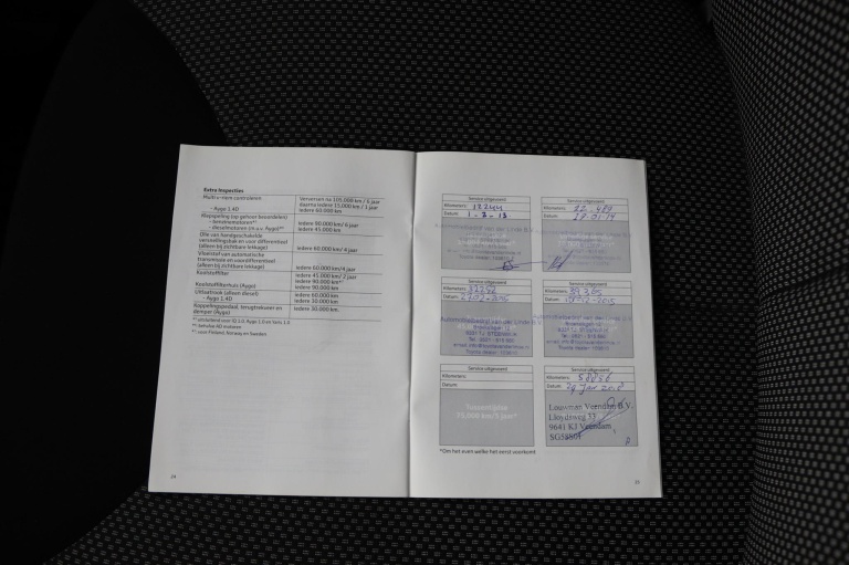Toyota Aygo - 1.0-12V Comfort Navigator 32