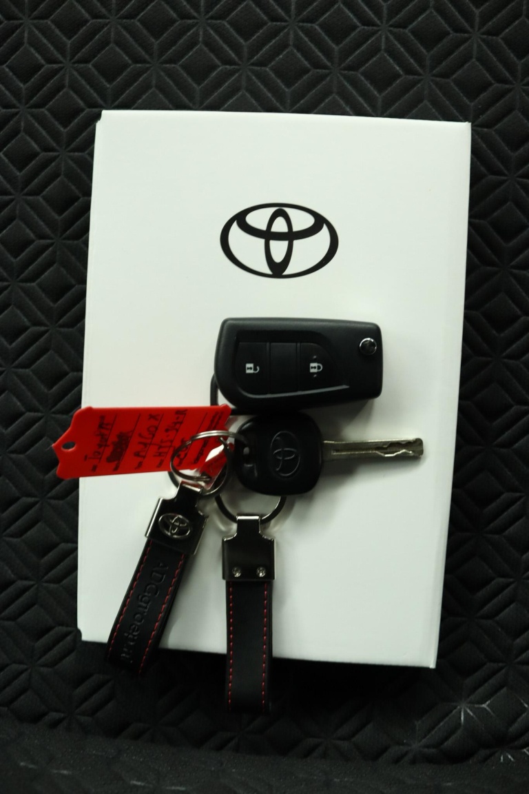 Toyota Aygo X - 1.0 VVT-i S-CVT Pulse 11