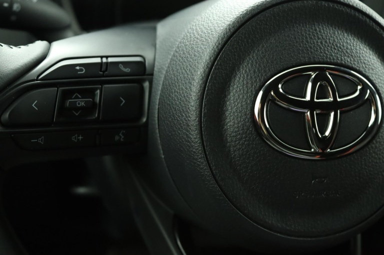 Toyota Aygo X - 1.0 VVT-i S-CVT Pulse 19