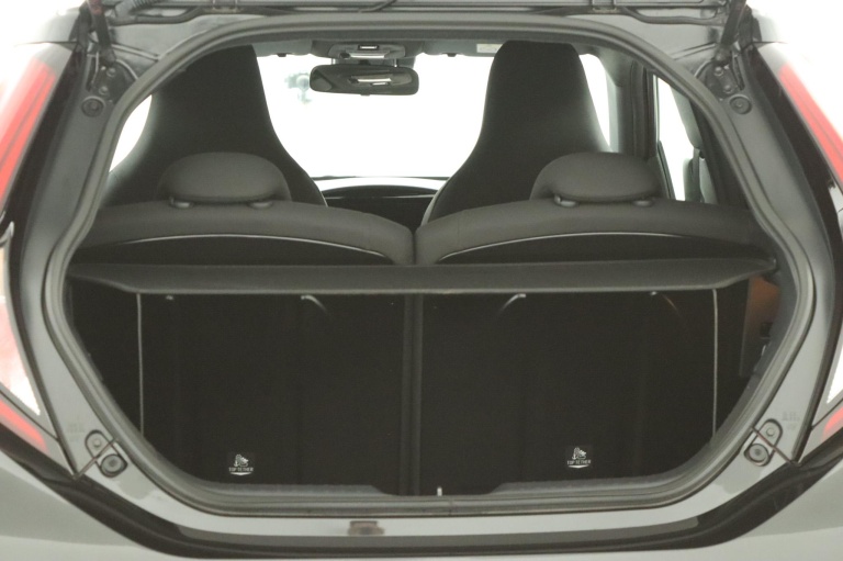 Toyota Aygo X - 1.0 VVT-i S-CVT Pulse 23