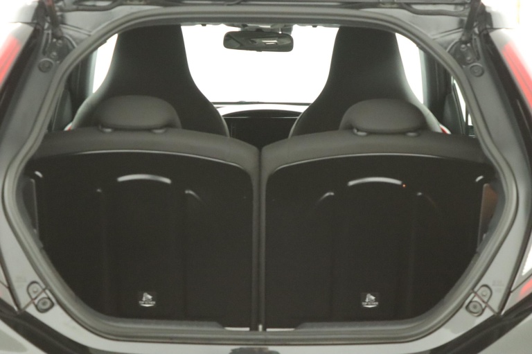 Toyota Aygo X - 1.0 VVT-i S-CVT Pulse 24