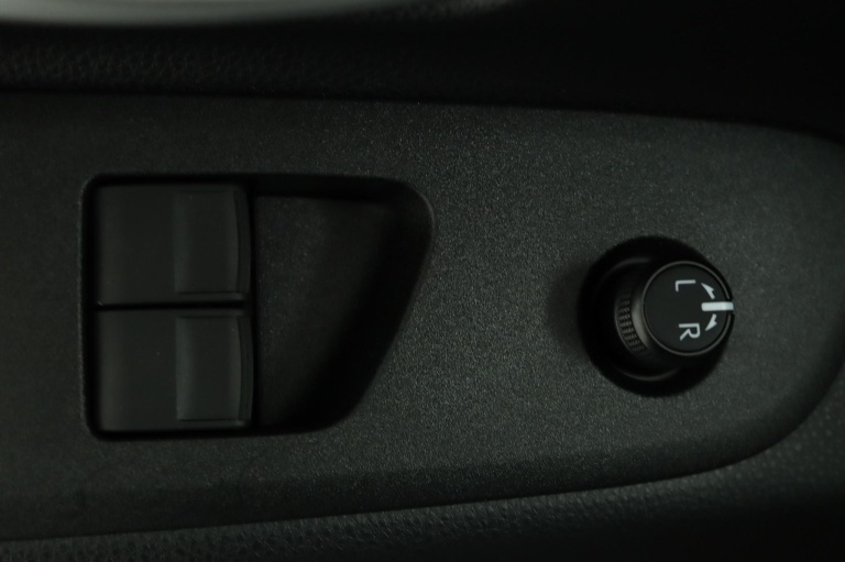 Toyota Aygo X - 1.0 VVT-i S-CVT Pulse 28