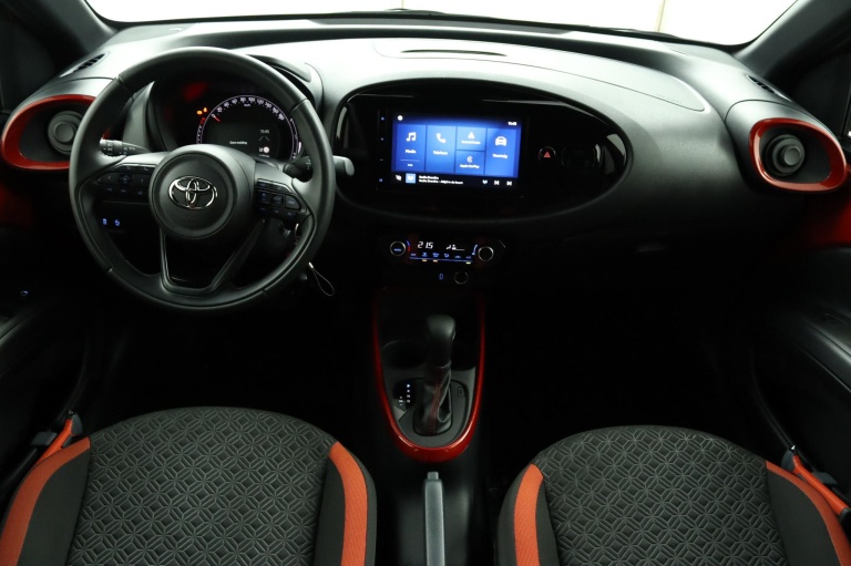 Toyota Aygo X - 1.0 VVT-i S-CVT Pulse 4