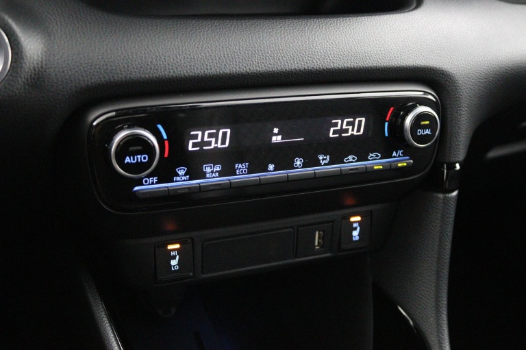 Toyota Yaris - 1.5 Hybrid Executive Sport 7