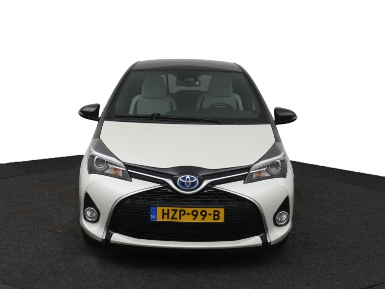 Toyota Yaris - 1.5 Hybrid Dynamic 16