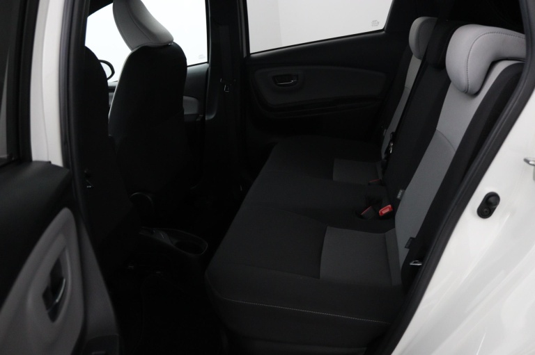 Toyota Yaris - 1.5 Hybrid Dynamic 18