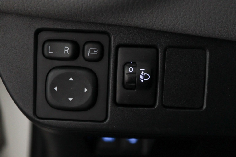 Toyota Yaris - 1.5 Hybrid Dynamic 29