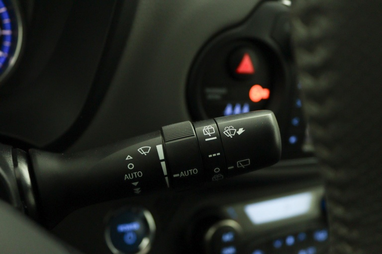 Toyota Yaris - 1.5 Hybrid Dynamic 31