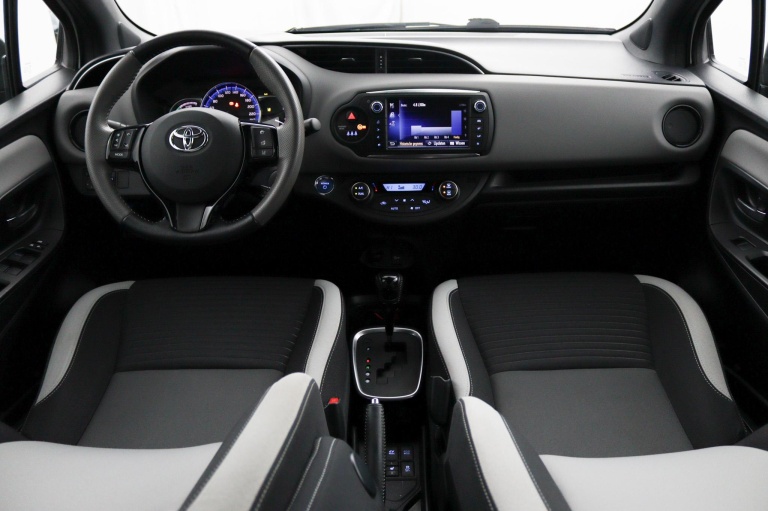 Toyota Yaris - 1.5 Hybrid Dynamic 4