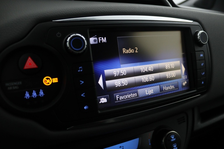 Toyota Yaris - 1.5 Hybrid Dynamic 43