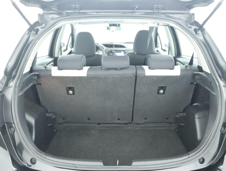 Toyota Yaris - 1.5 Hybrid Dynamic 24