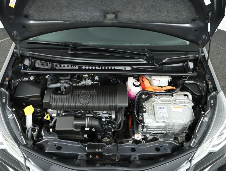 Toyota Yaris - 1.5 Hybrid Dynamic 34