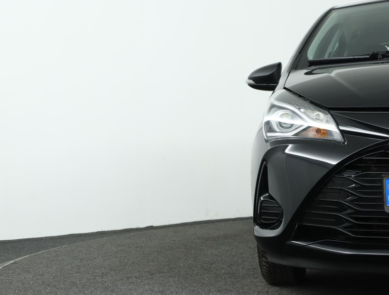 Toyota Yaris - 1.5 Hybrid Dynamic 36