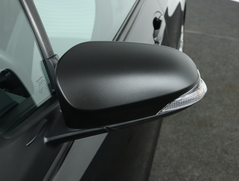 Toyota Yaris - 1.5 Hybrid Dynamic 37