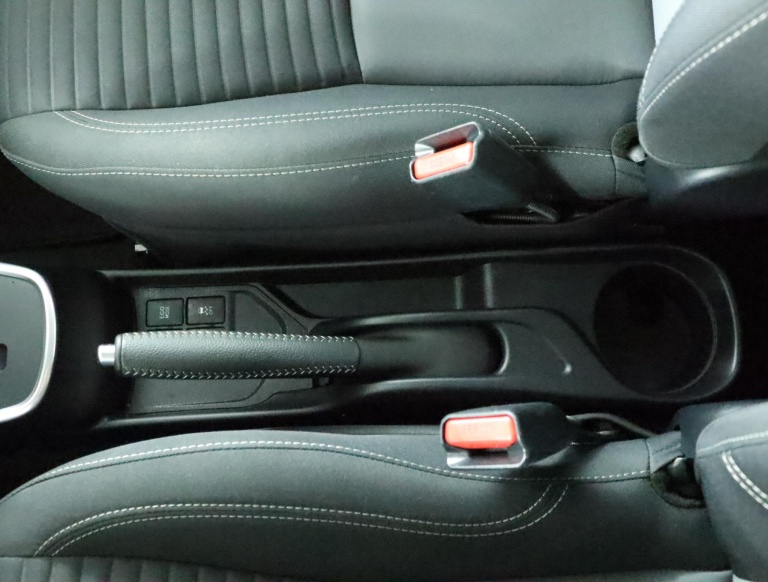 Toyota Yaris - 1.5 Hybrid Dynamic 57