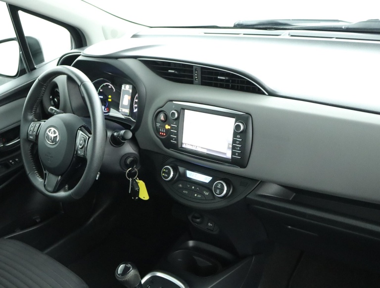 Toyota Yaris - 1.5 Hybrid Dynamic 60