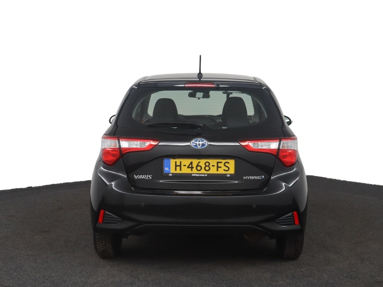 Toyota Yaris - 1.5 Hybrid Dynamic 62