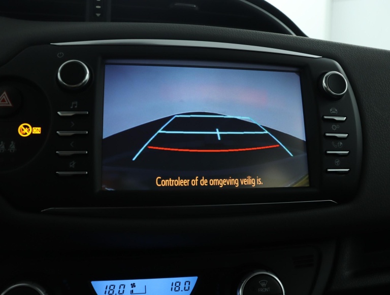 Toyota Yaris - 1.5 Hybrid Dynamic 9