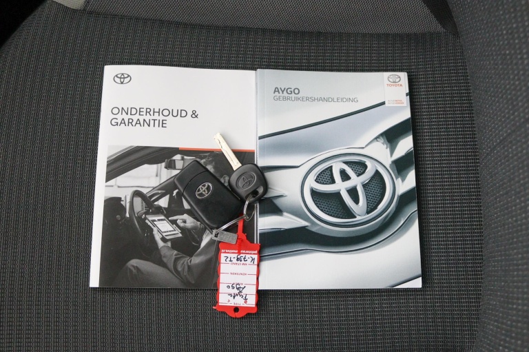 Toyota Aygo - 1.0 VVT-i x-play 11